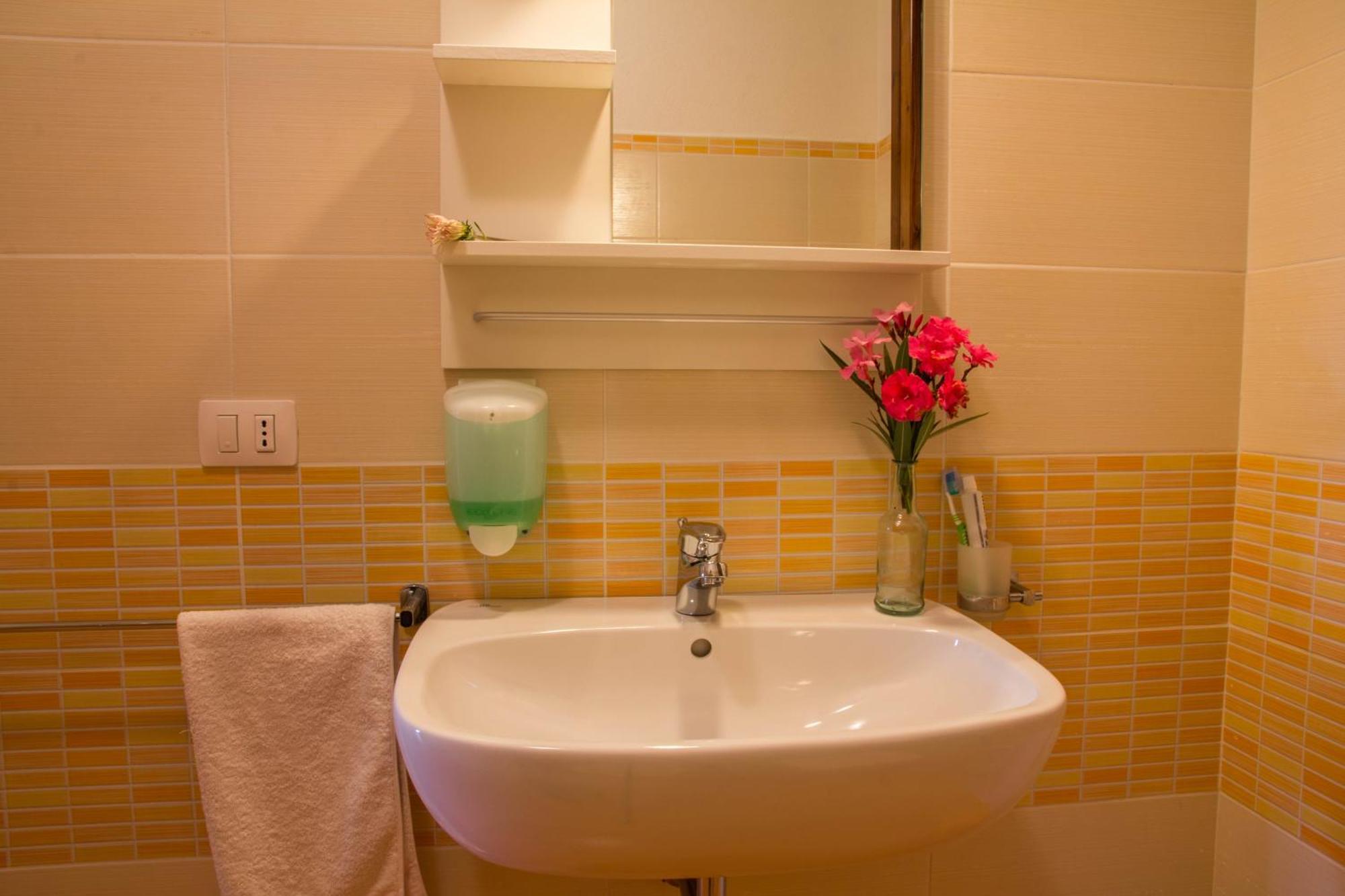 Gf Apartments La Vigna Badesi Εξωτερικό φωτογραφία
