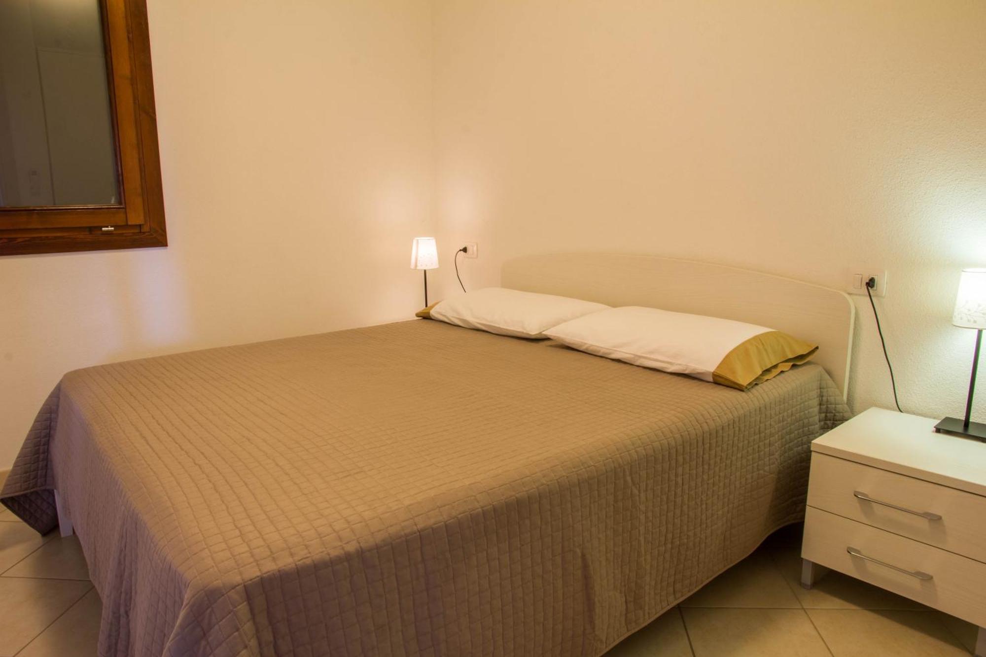Gf Apartments La Vigna Badesi Εξωτερικό φωτογραφία