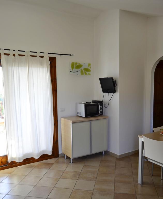 Gf Apartments La Vigna Badesi Δωμάτιο φωτογραφία