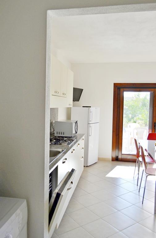 Gf Apartments La Vigna Badesi Δωμάτιο φωτογραφία