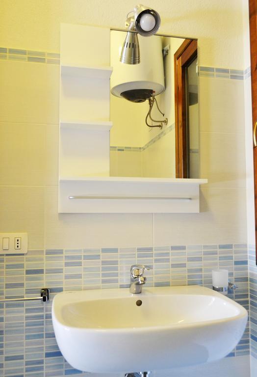 Gf Apartments La Vigna Badesi Δωμάτιο φωτογραφία